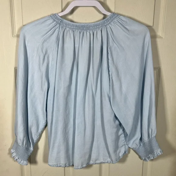 Rails Mariah Light Vintage Blue Lyocell Blouse Smocked Boho Top M - Picture 5 of 8